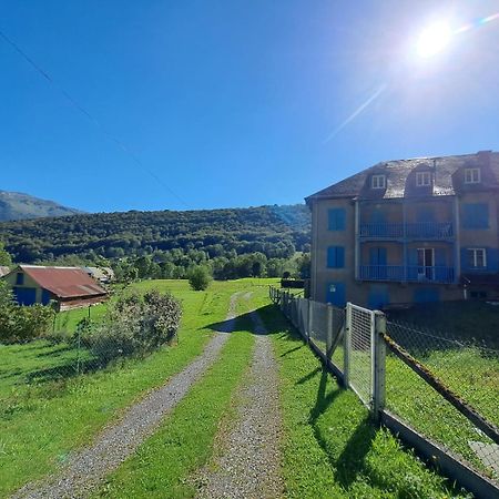 Grand Appartement En Rdc Vallee De Кампан Екстериор снимка