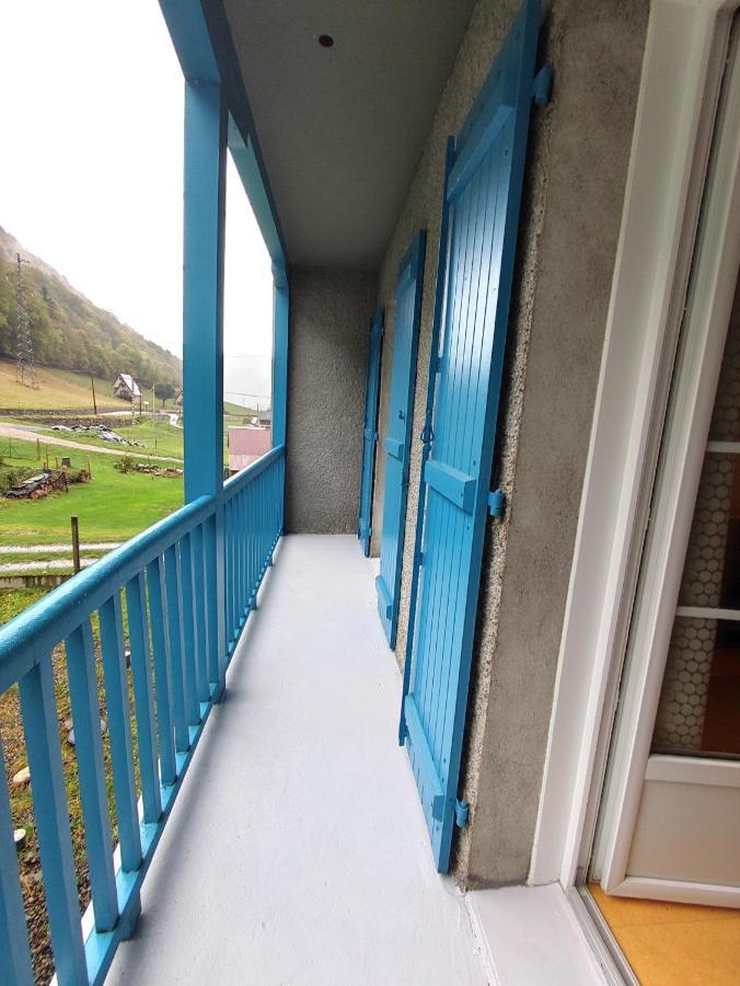 Grand Appartement En Rdc Vallee De Кампан Екстериор снимка