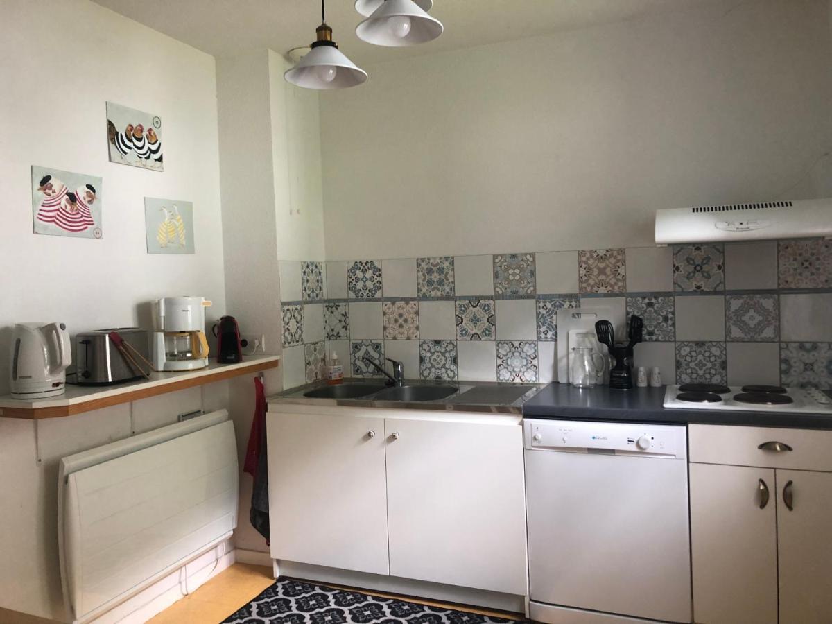 Grand Appartement En Rdc Vallee De Кампан Екстериор снимка